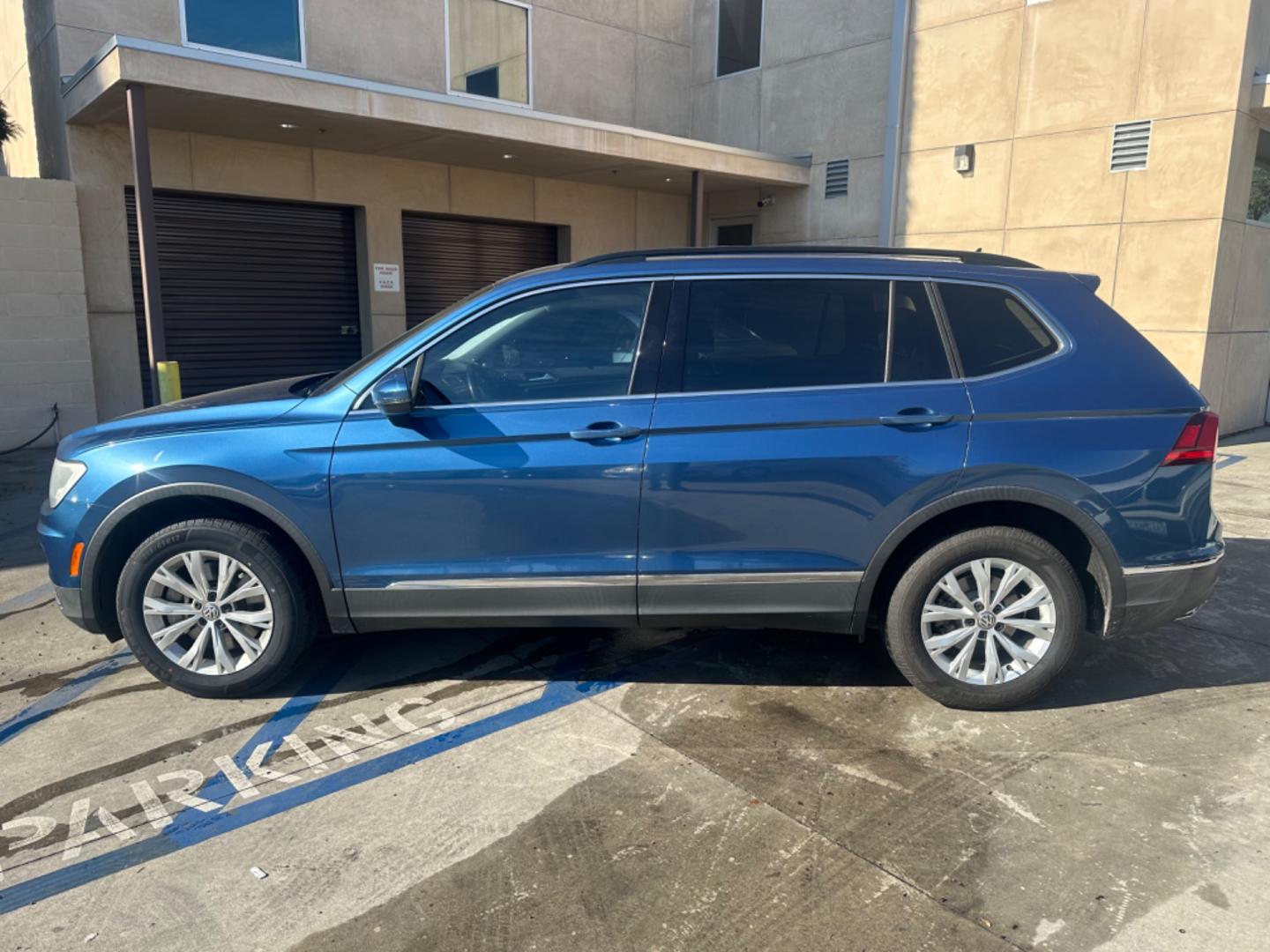 2018 BLUE Volkswagen Tiguan (3VV3B7AX8JM) , AUTOMATIC transmission, located at 30 S. Berkeley Avenue, Pasadena, CA, 91107, (626) 248-7567, 34.145447, -118.109398 - Photo#1